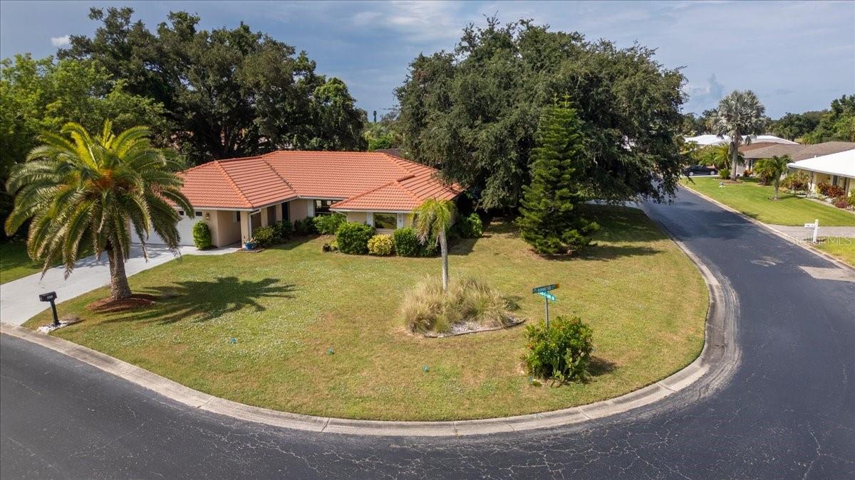 1608 BOB O LINK DR — photo 4