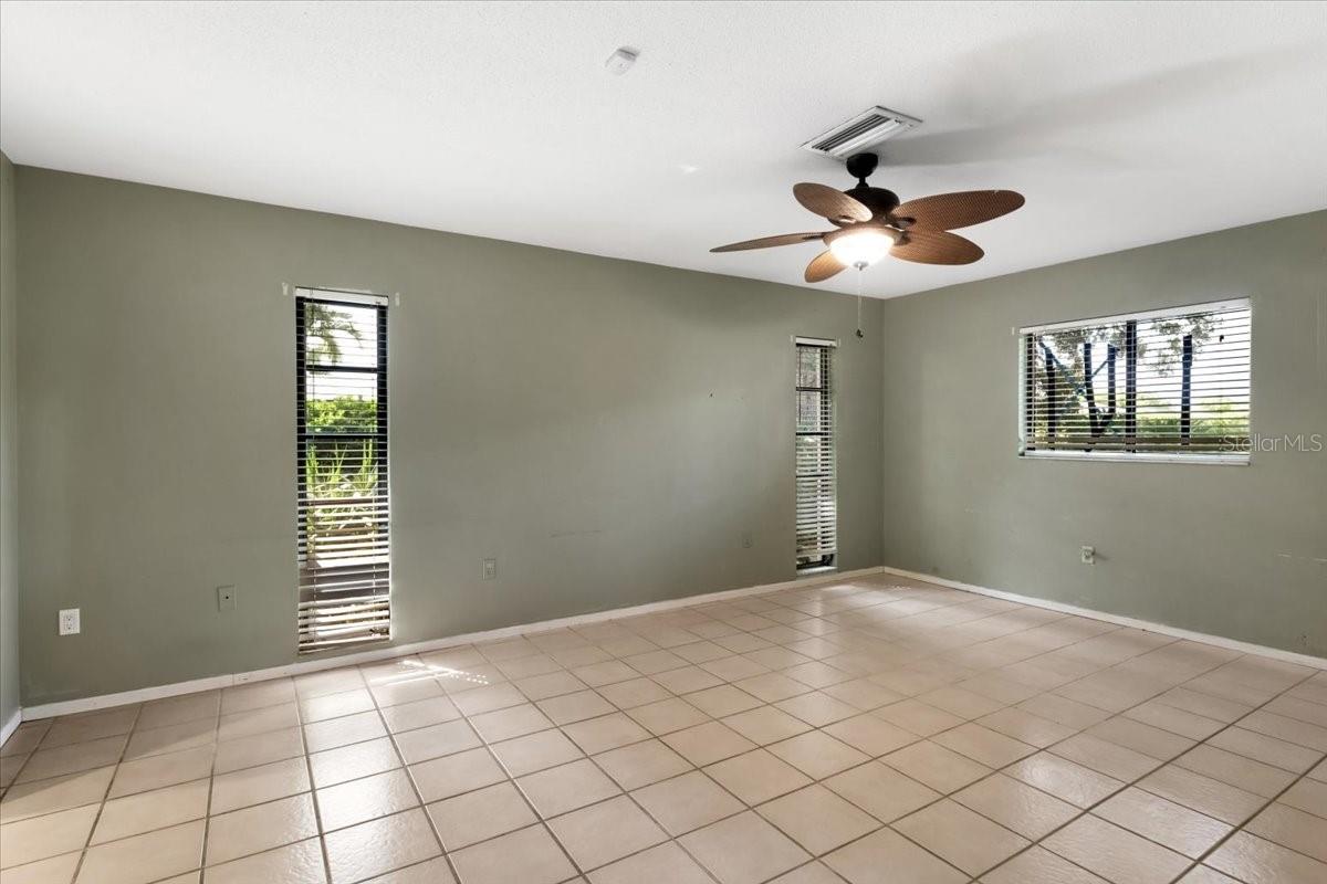 1608 BOB O LINK DR — photo 33