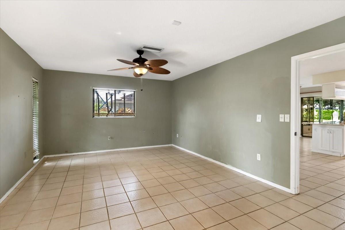 1608 BOB O LINK DR — photo 36