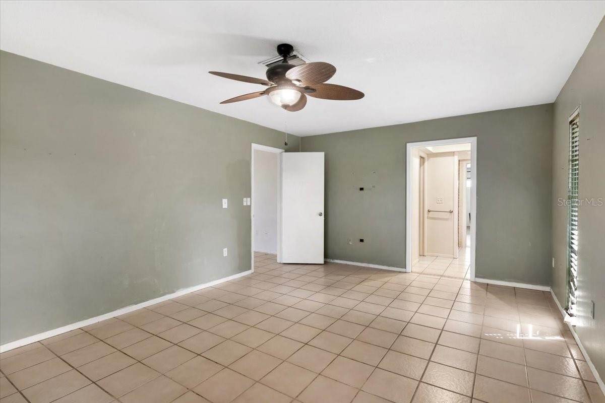 1608 BOB O LINK DR — photo 35