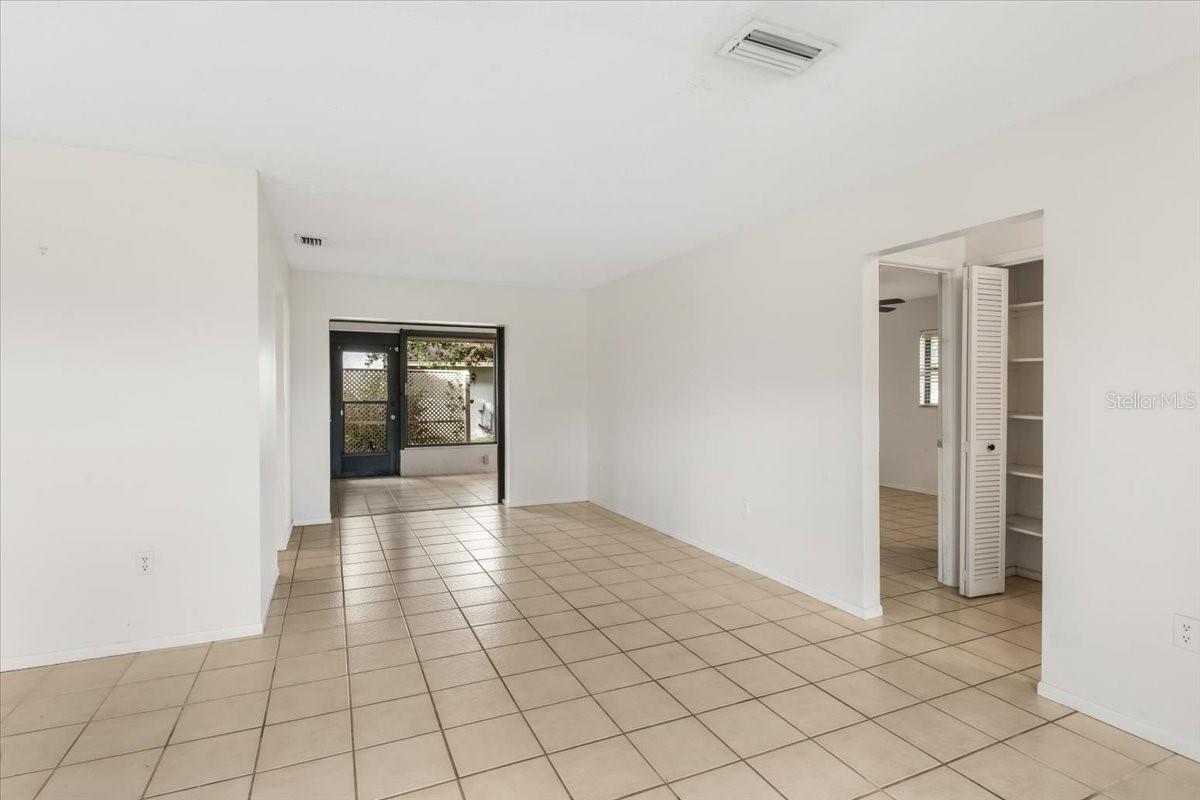 1608 BOB O LINK DR — photo 11