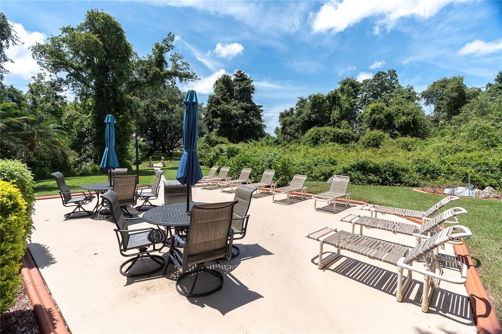 2866 COUNTRYBROOK DR #12 — photo 32