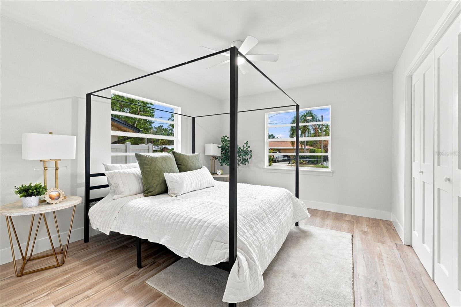 1825 E HANNA AVE — photo 14