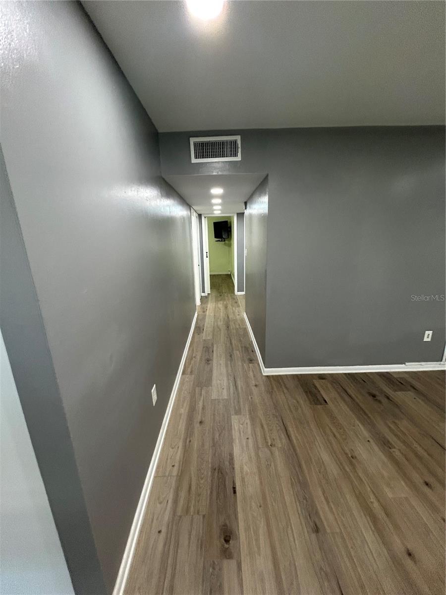 707 LAKEWOOD AVE — photo 15