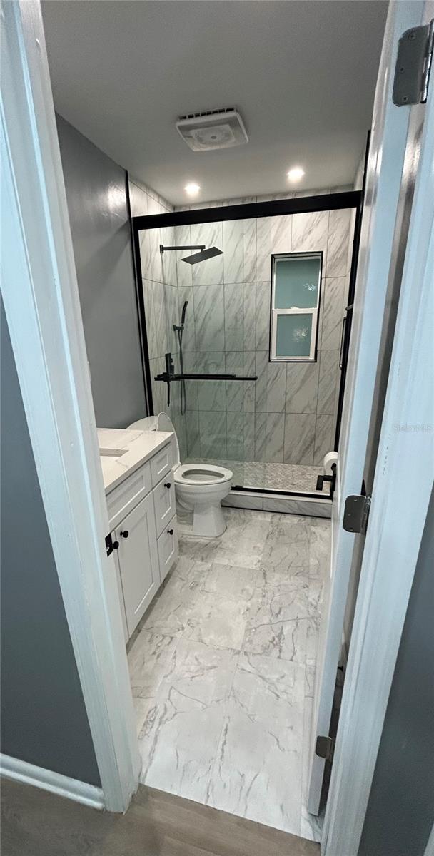 707 LAKEWOOD AVE — photo 23