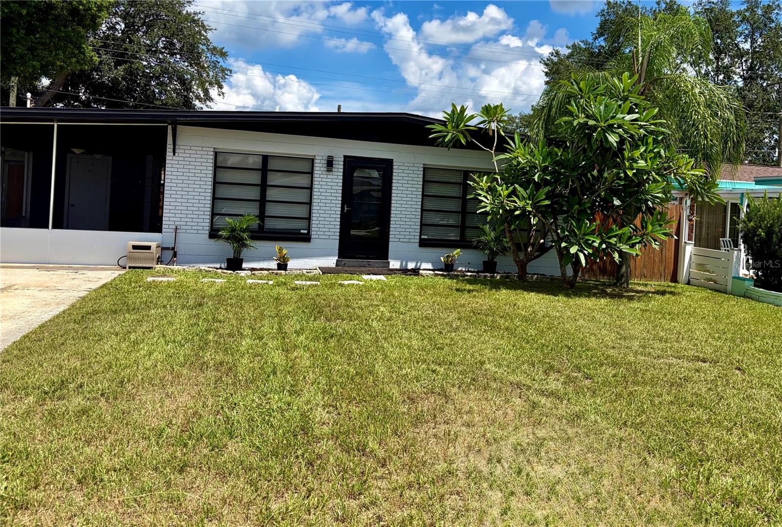 707 LAKEWOOD AVE — photo 3