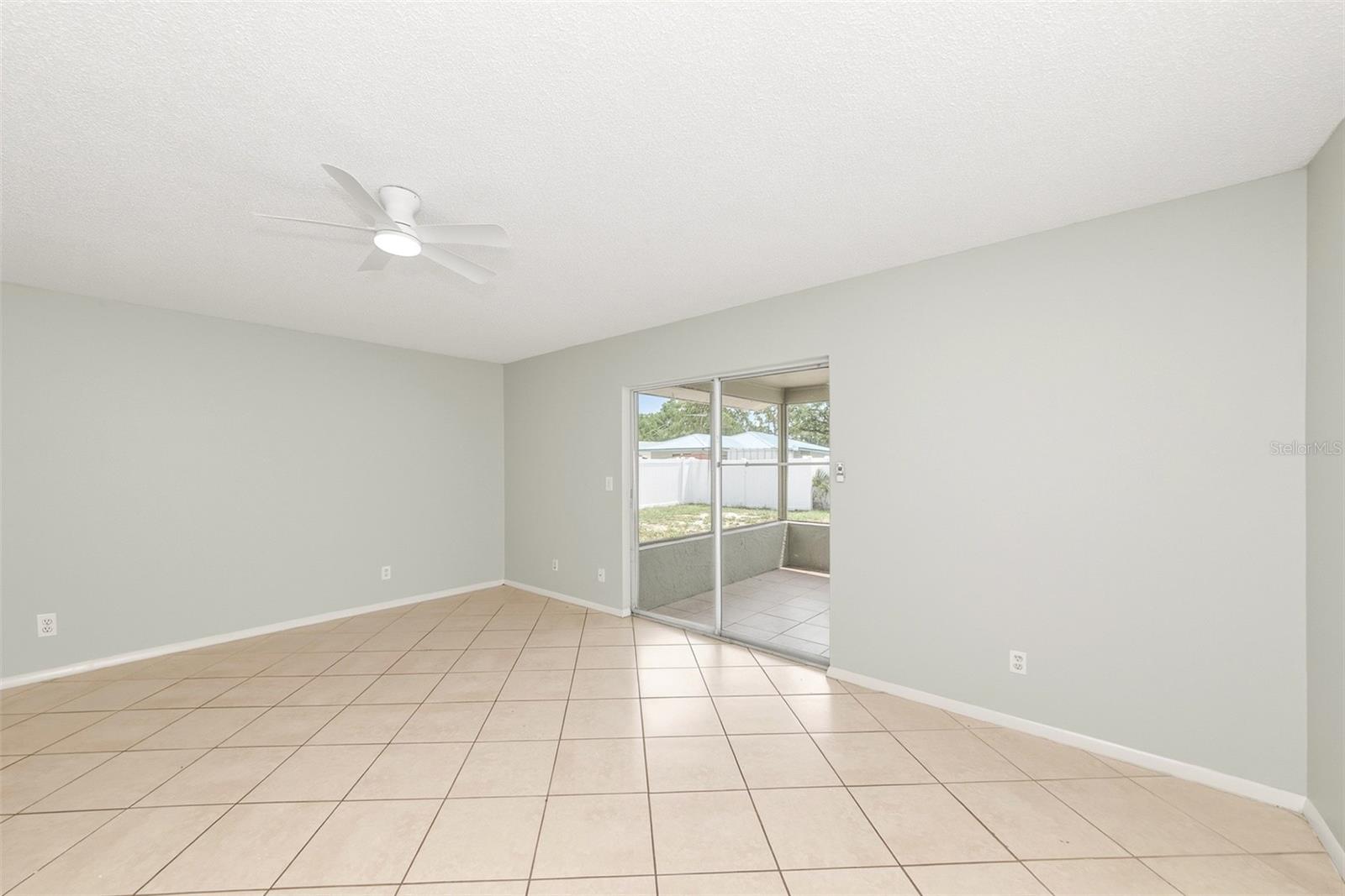 1215 39TH ST W — photo 11