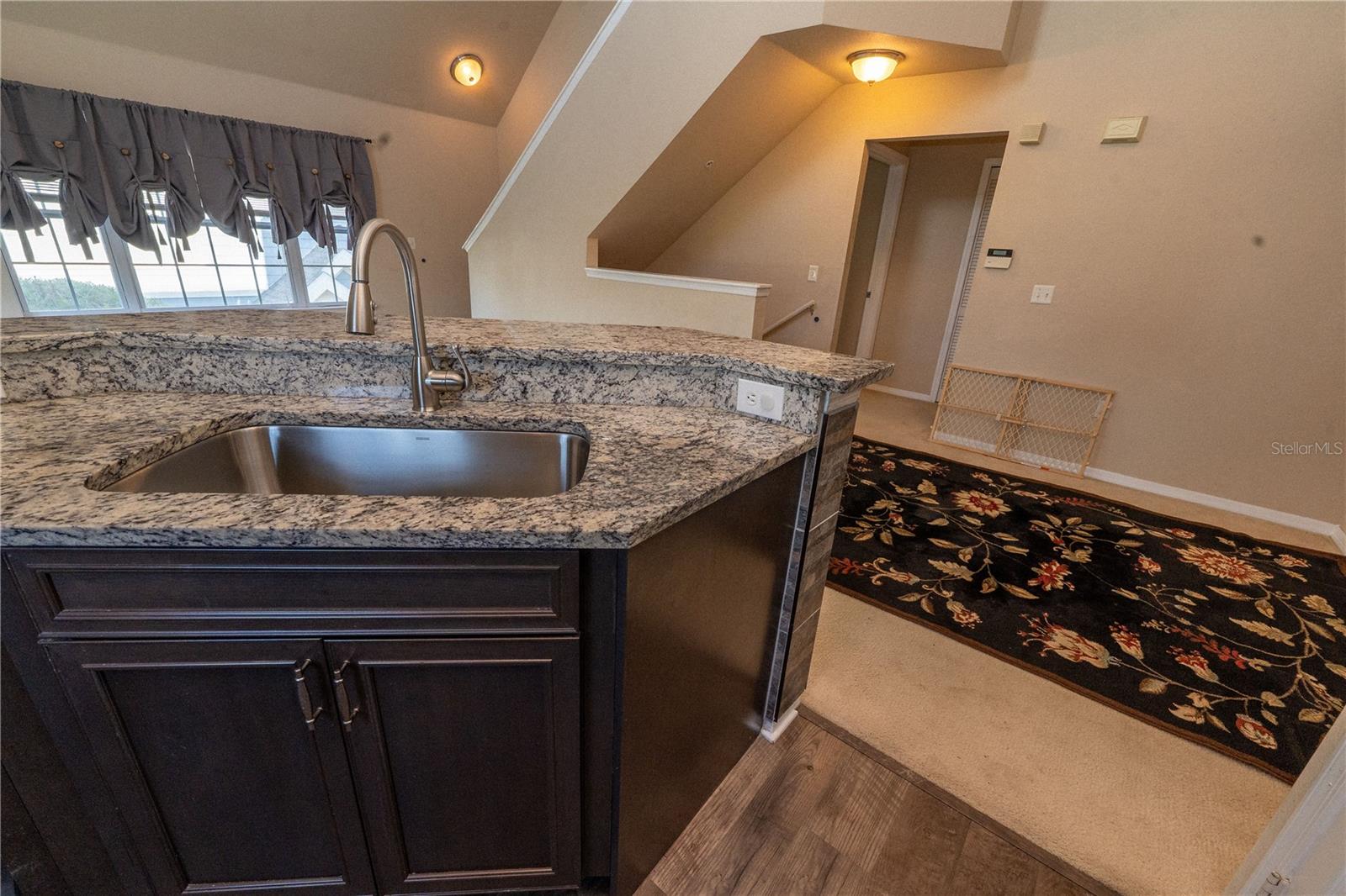 5511 ROSEHILL RD #203 — photo 8