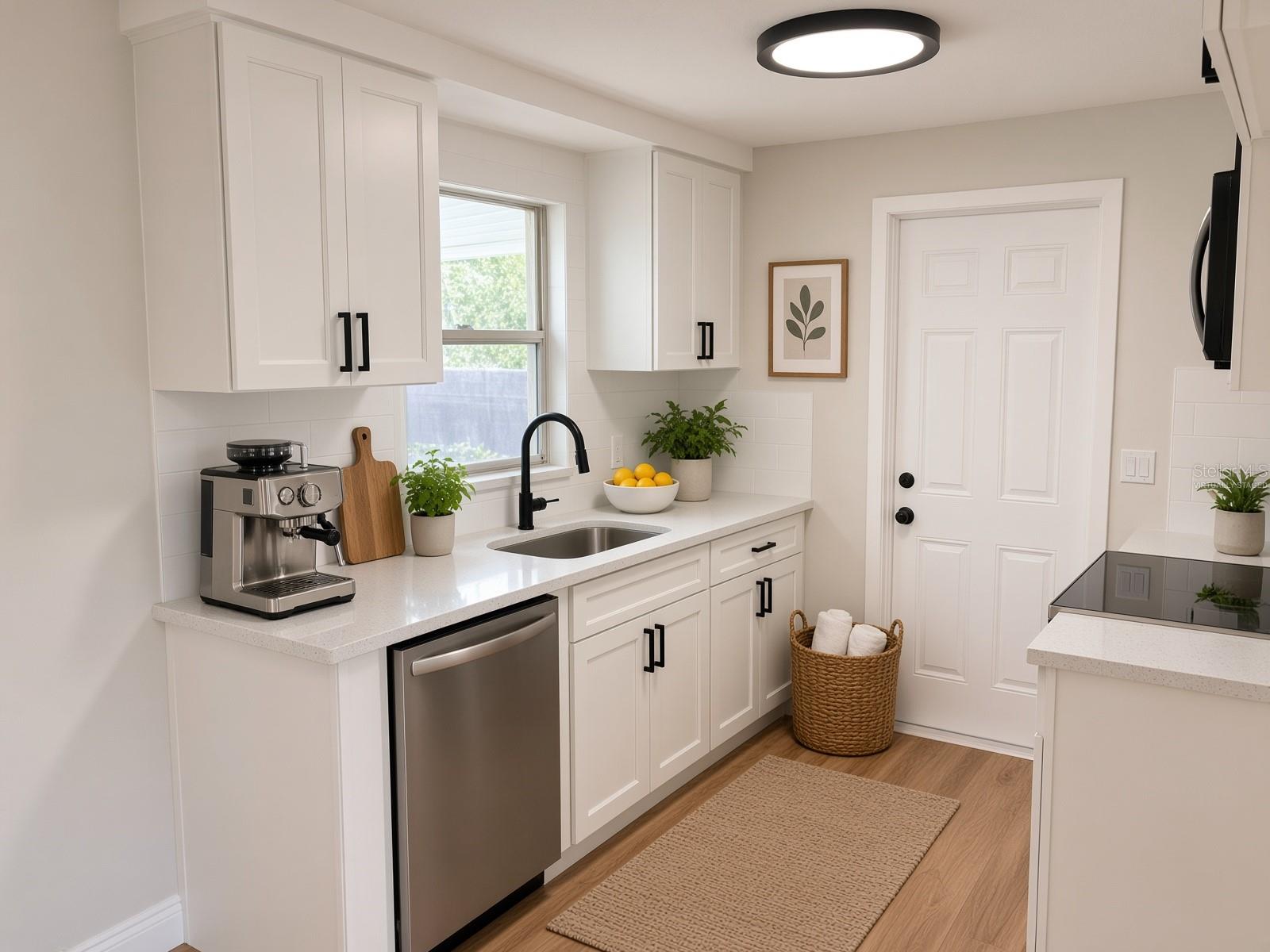 7350 FAIRFAX DR — photo 3