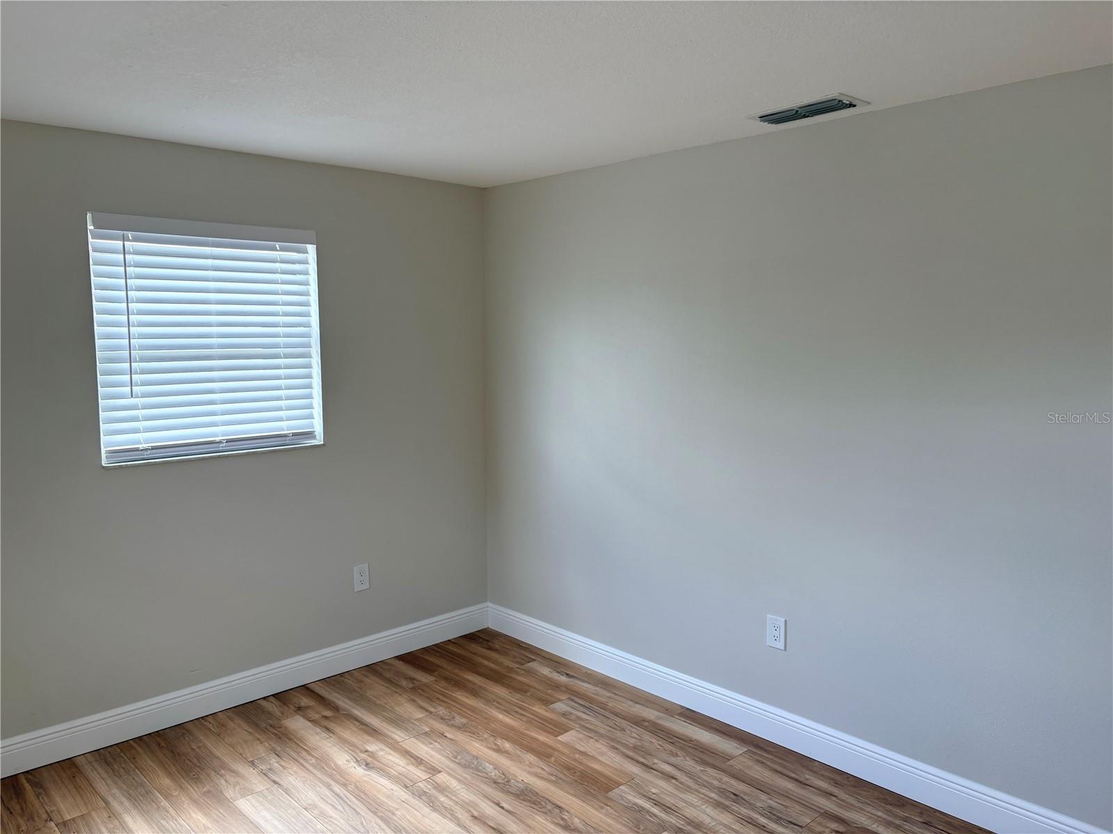 7350 FAIRFAX DR — photo 12