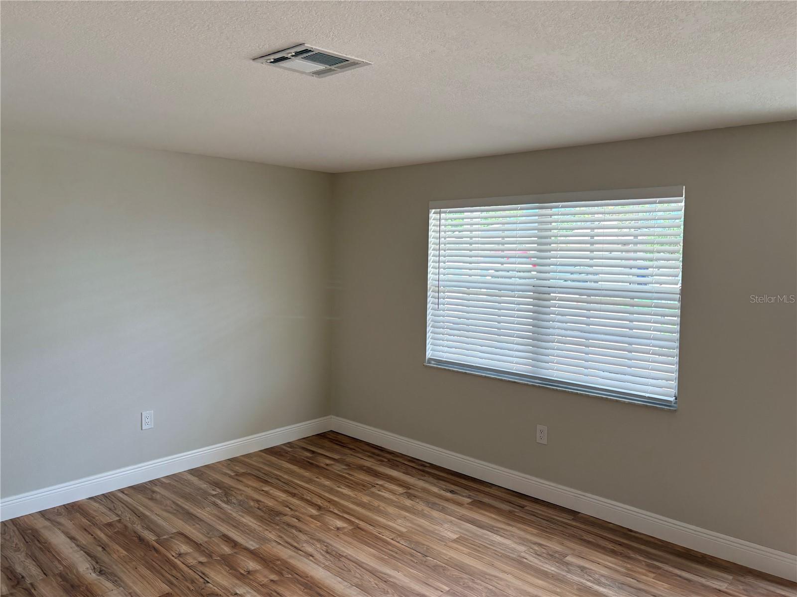 7350 FAIRFAX DR — photo 6