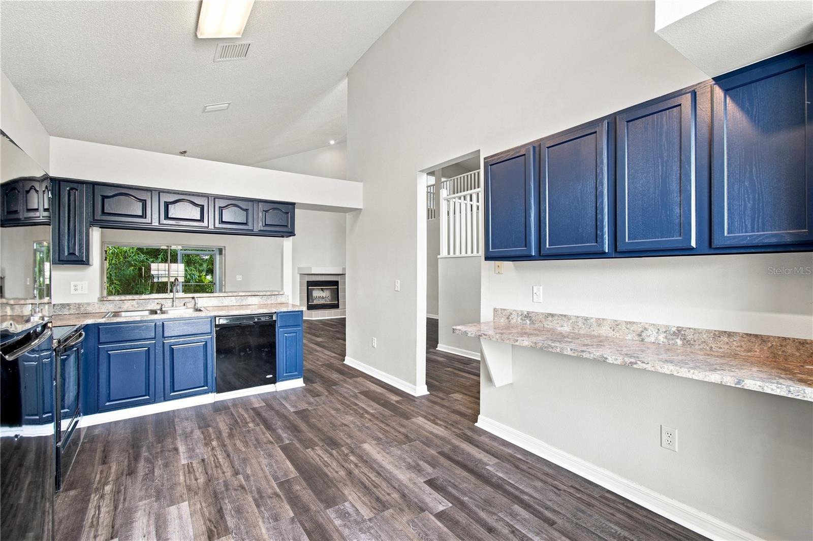 13417 BEECHBERRY DR — photo 8