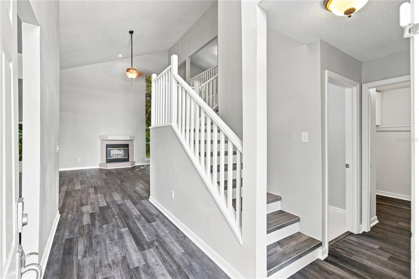 13417 BEECHBERRY DR — photo 3