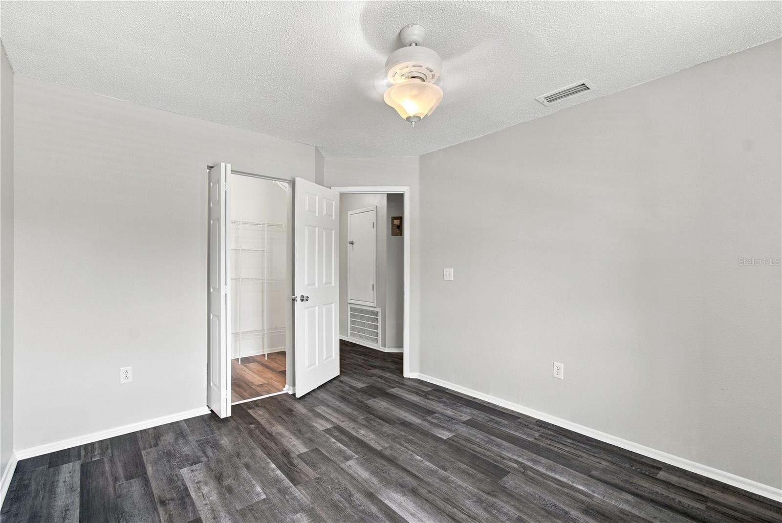 13417 BEECHBERRY DR — photo 32