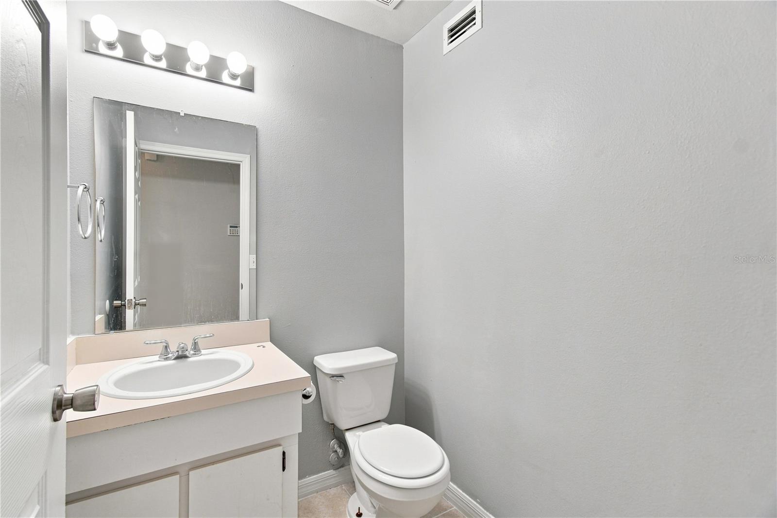 13417 BEECHBERRY DR — photo 23