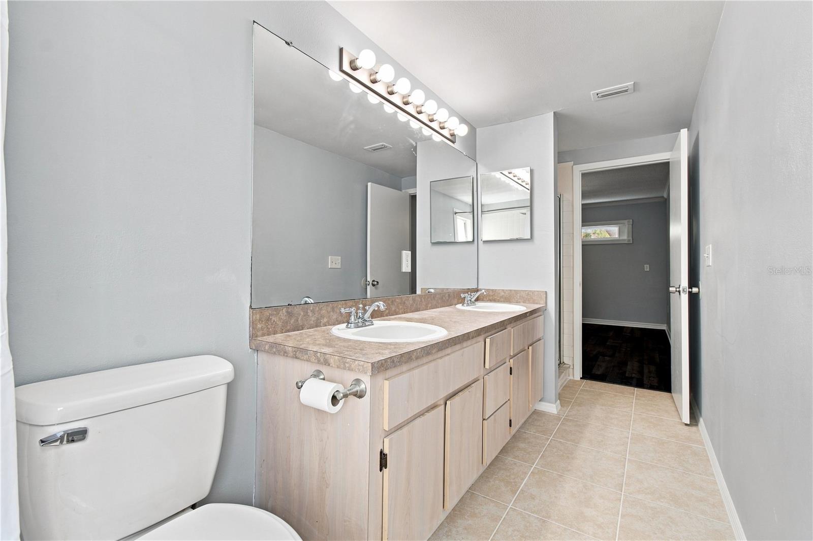 13417 BEECHBERRY DR — photo 21