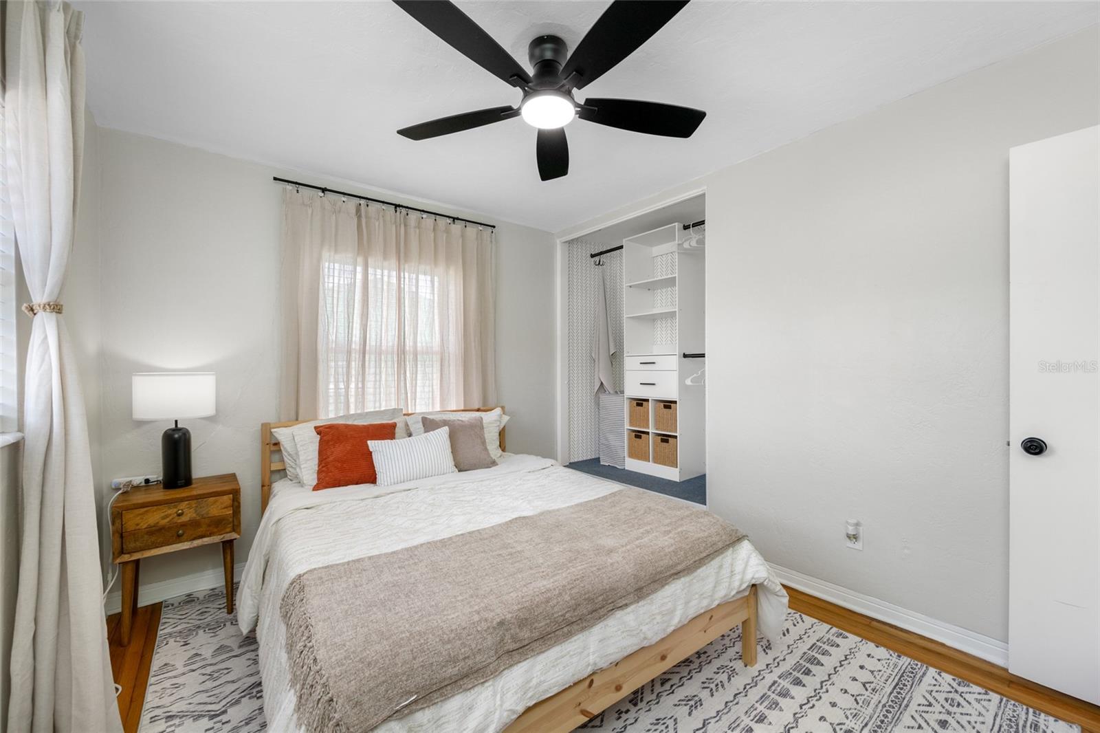 6219 HAMPTON DR N — photo 18