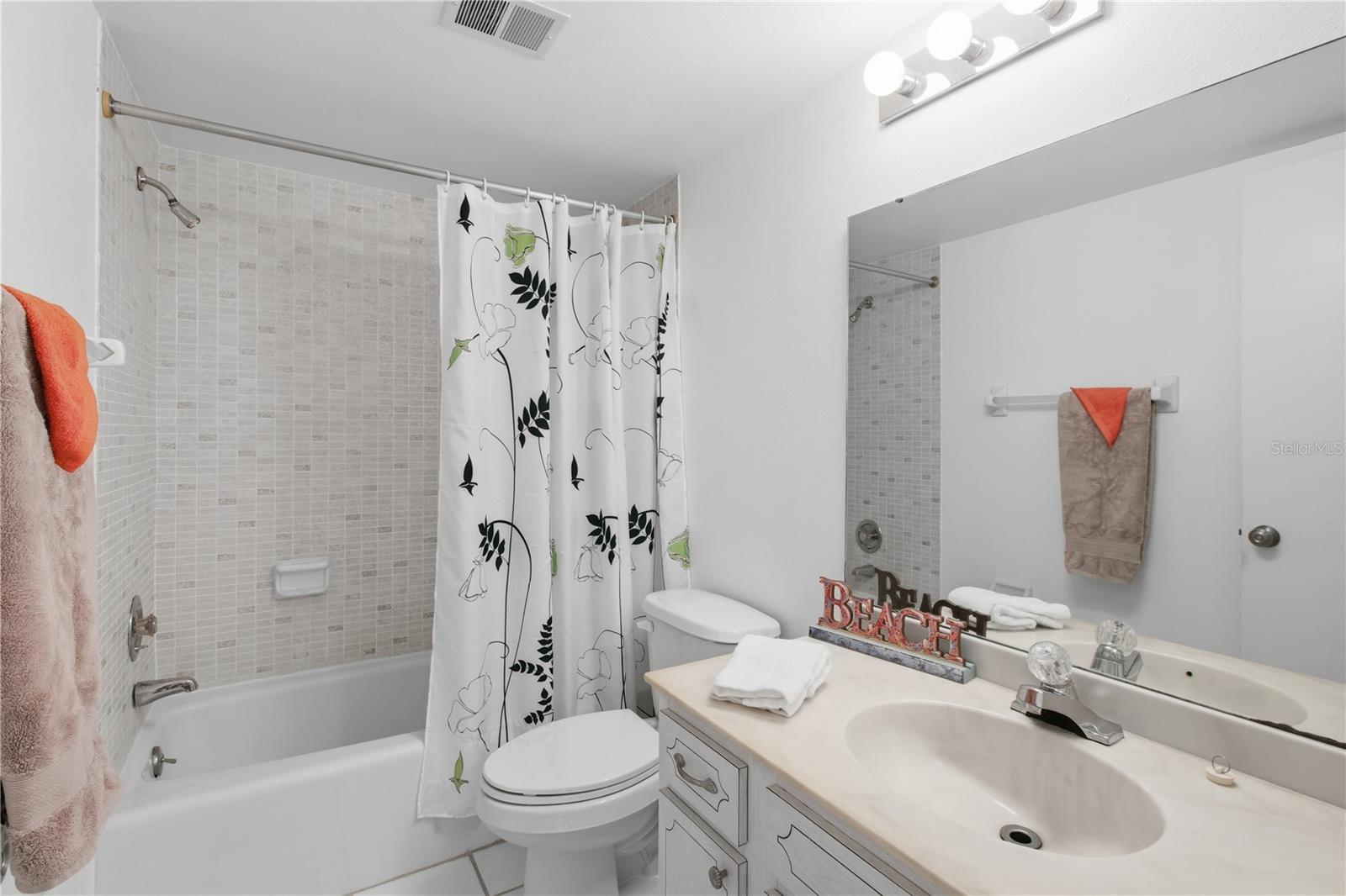 2448 CLUBHOUSE DR #202 — photo 20