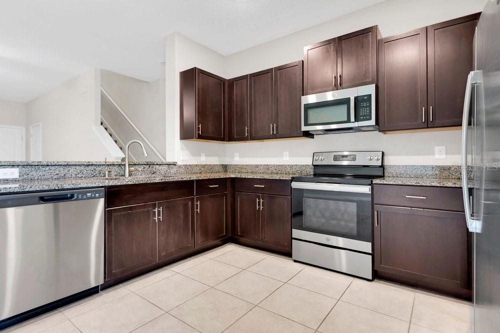 9640 MULBERRY MARSH LN — photo 7