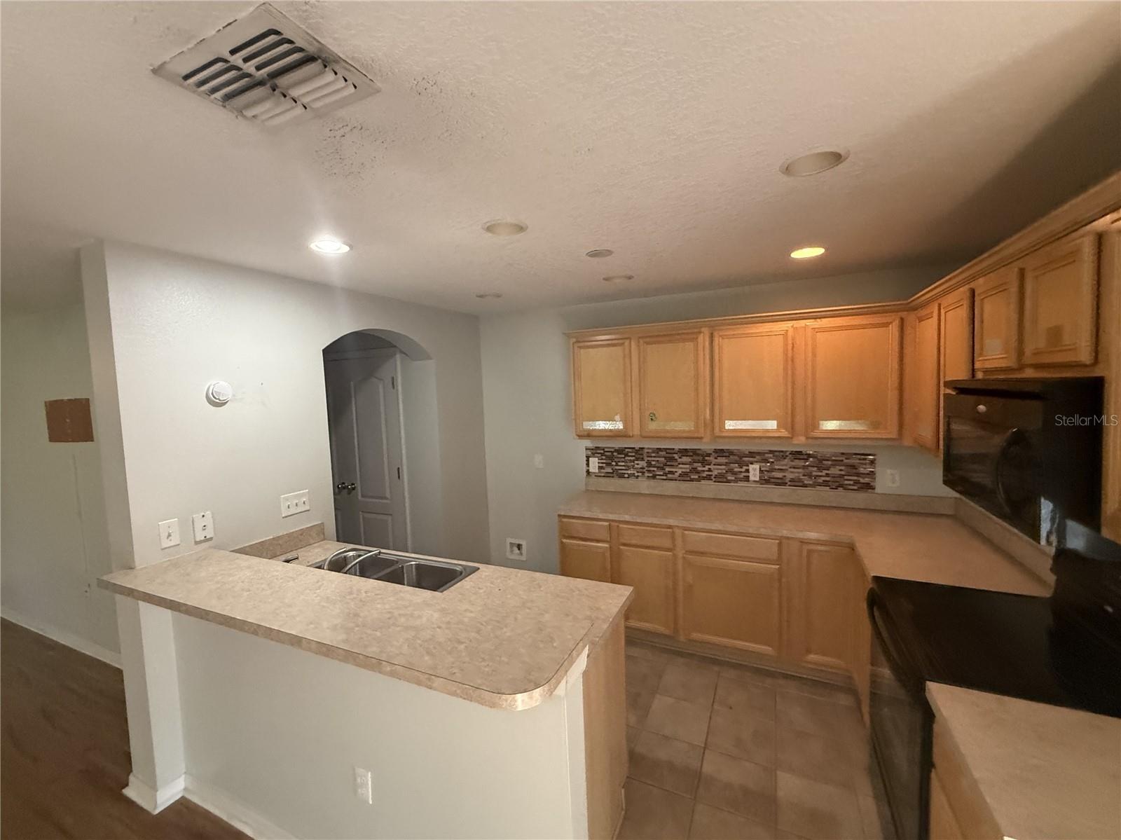 4521 LIMERICK DR — photo 6