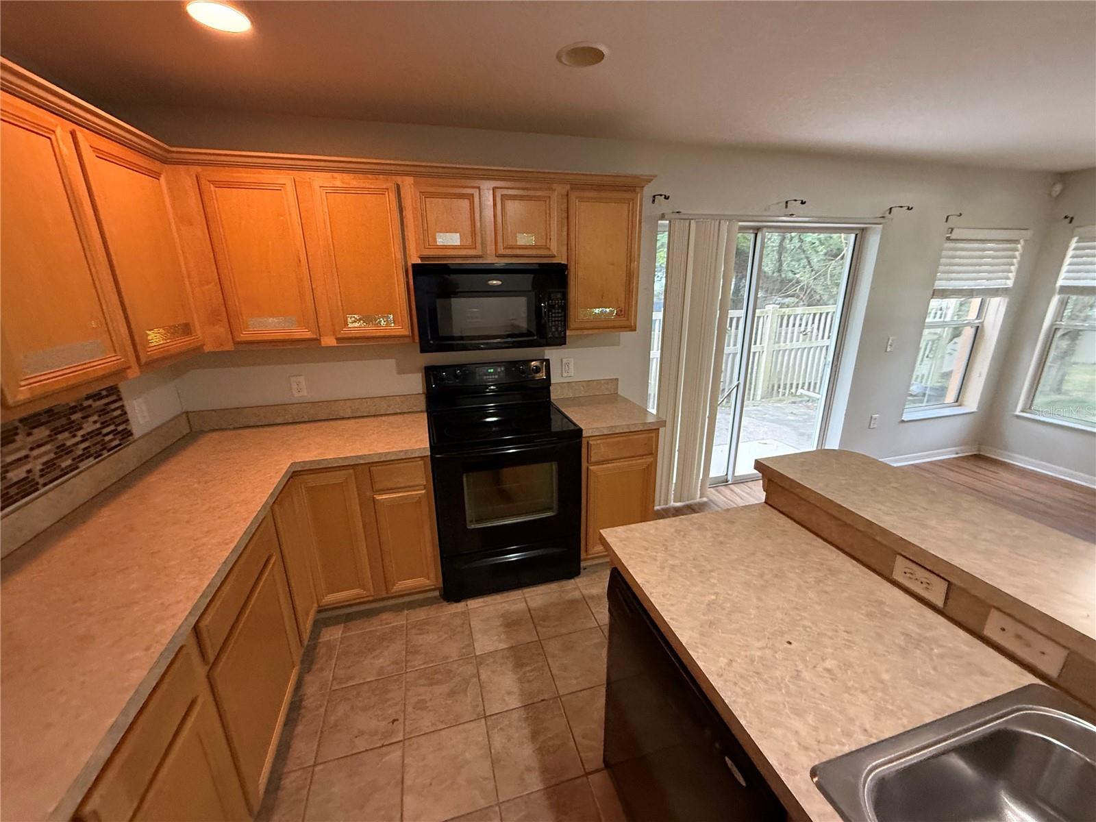 4521 LIMERICK DR — photo 7
