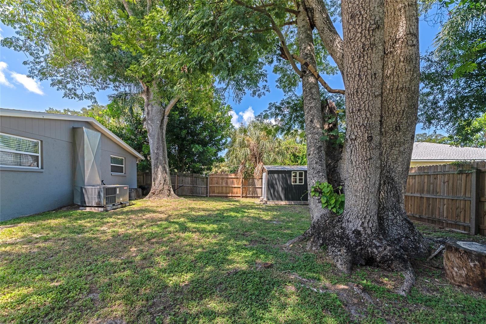 2951 EDGEWOOD LN — photo 22