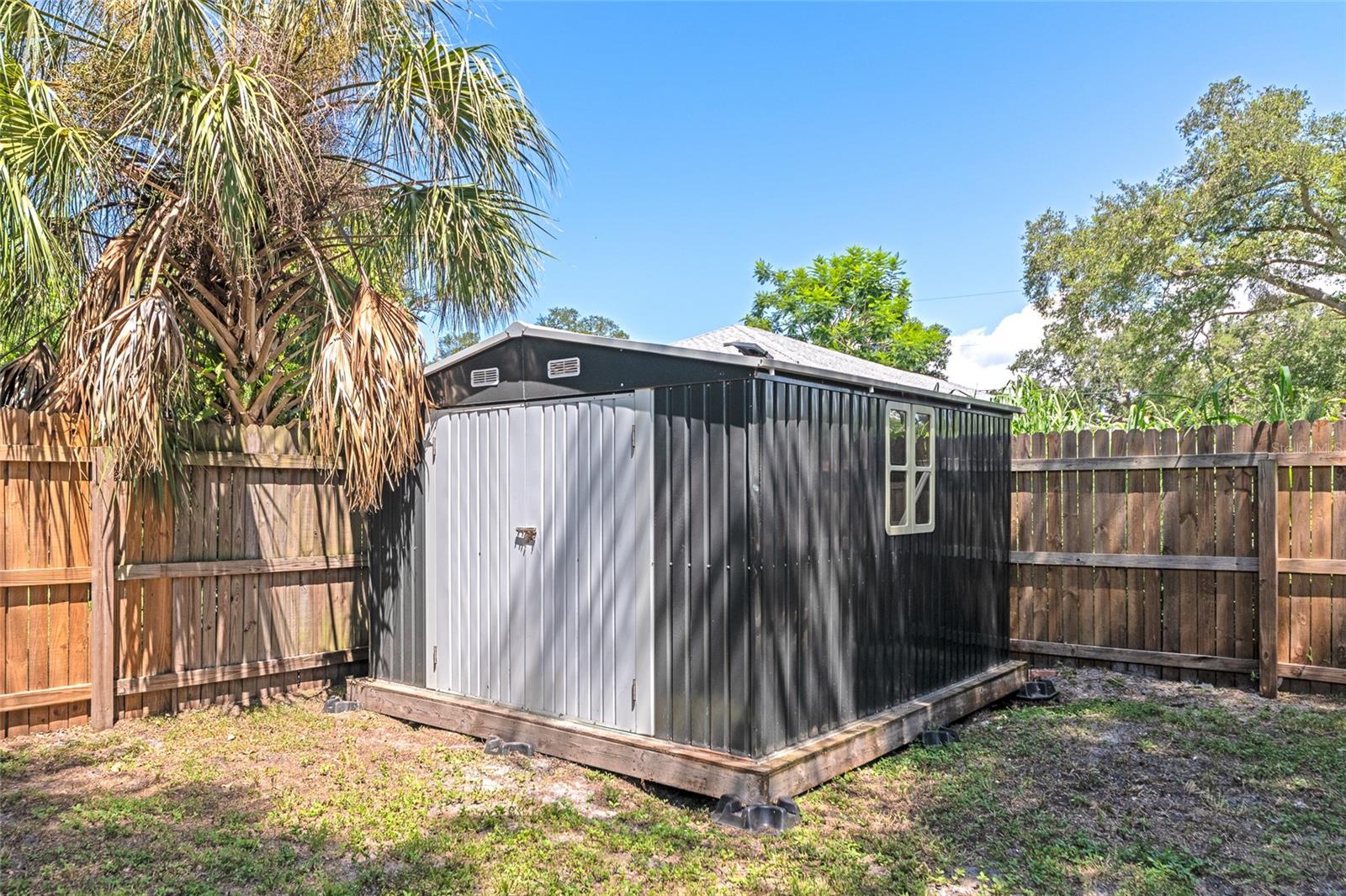 2951 EDGEWOOD LN — photo 25