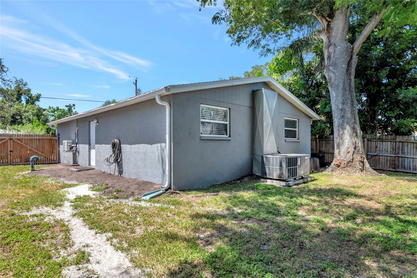 2951 EDGEWOOD LN — photo 20