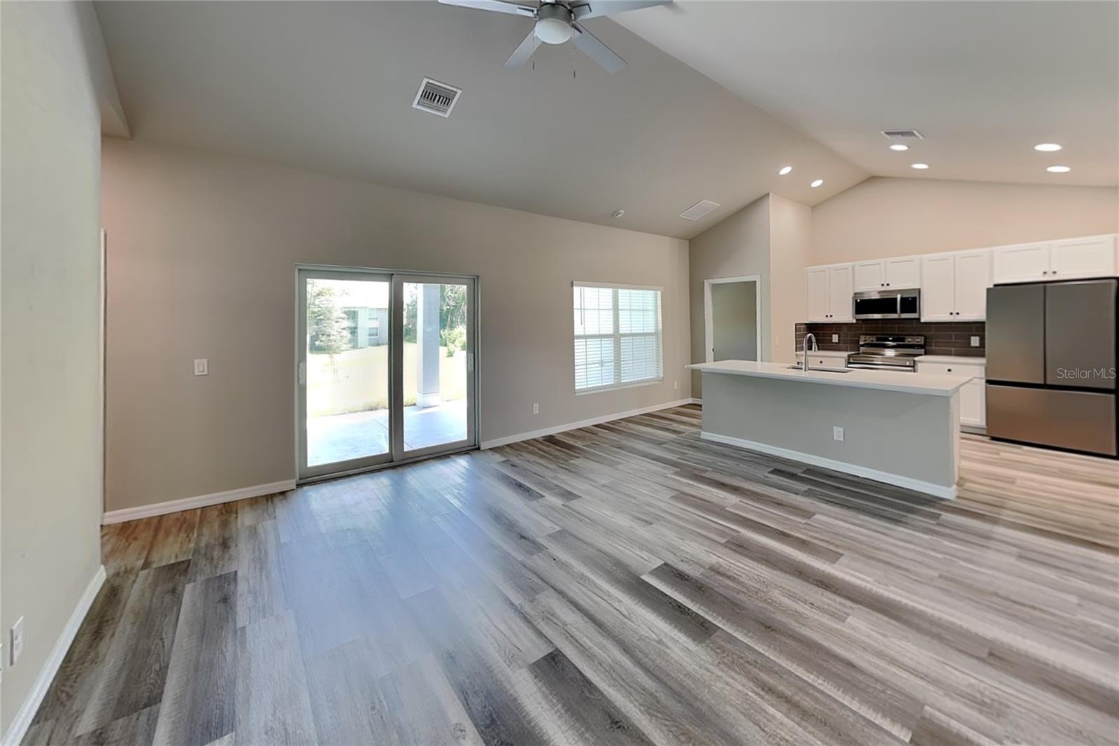 2440 BRONCO LN — photo 2