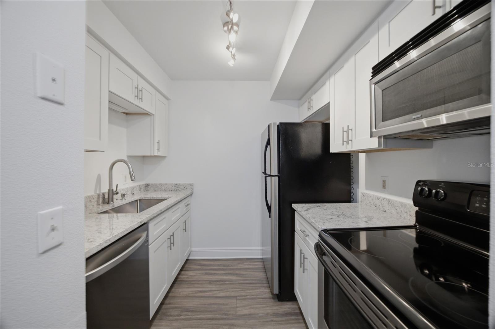 14315 HANGING MOSS CIR #101 — photo 10