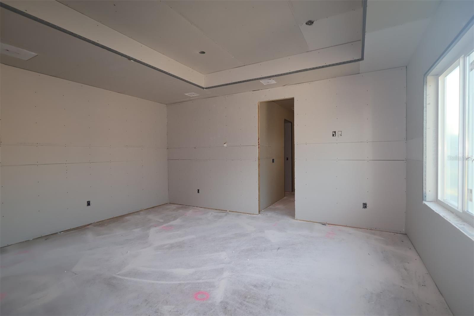 811 W ORIENT ST — photo 12