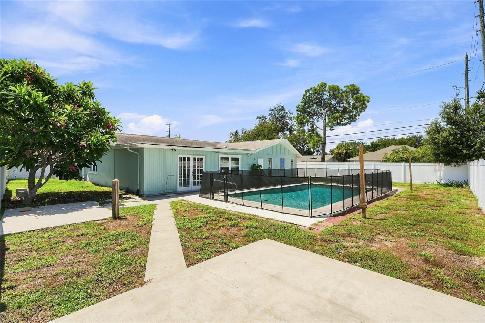 13691 SERENA DR — photo 38