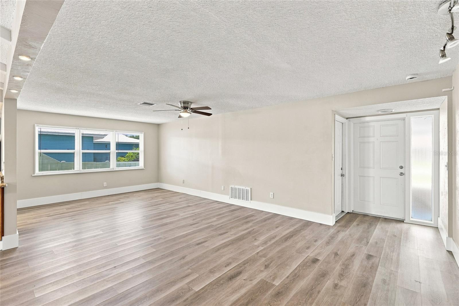13691 SERENA DR — photo 5