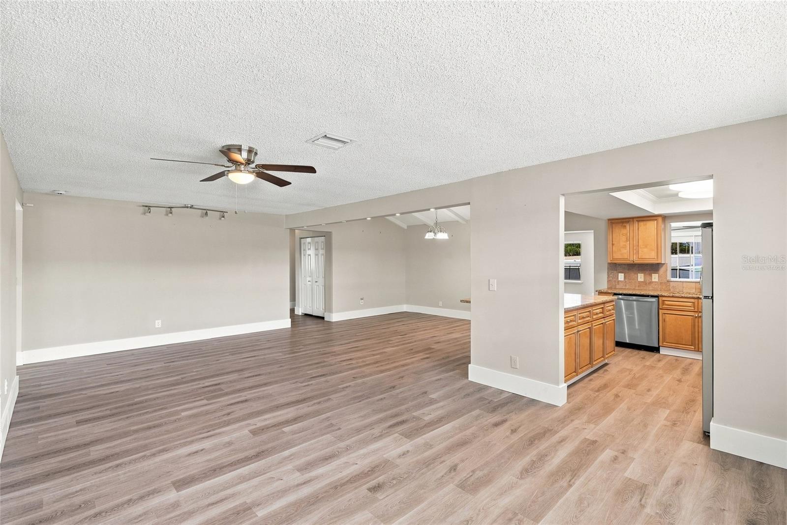 13691 SERENA DR — photo 10