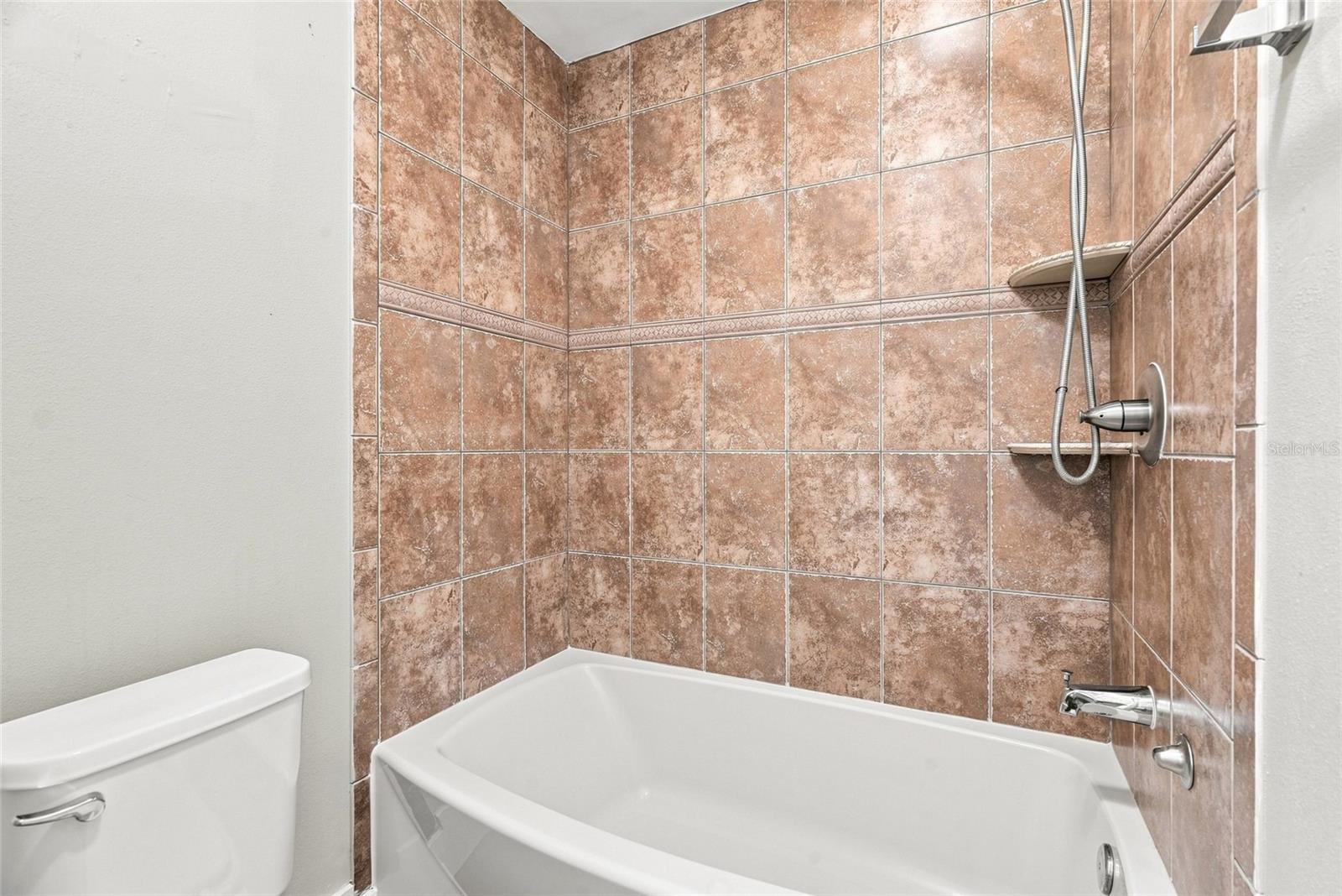 13691 SERENA DR — photo 27