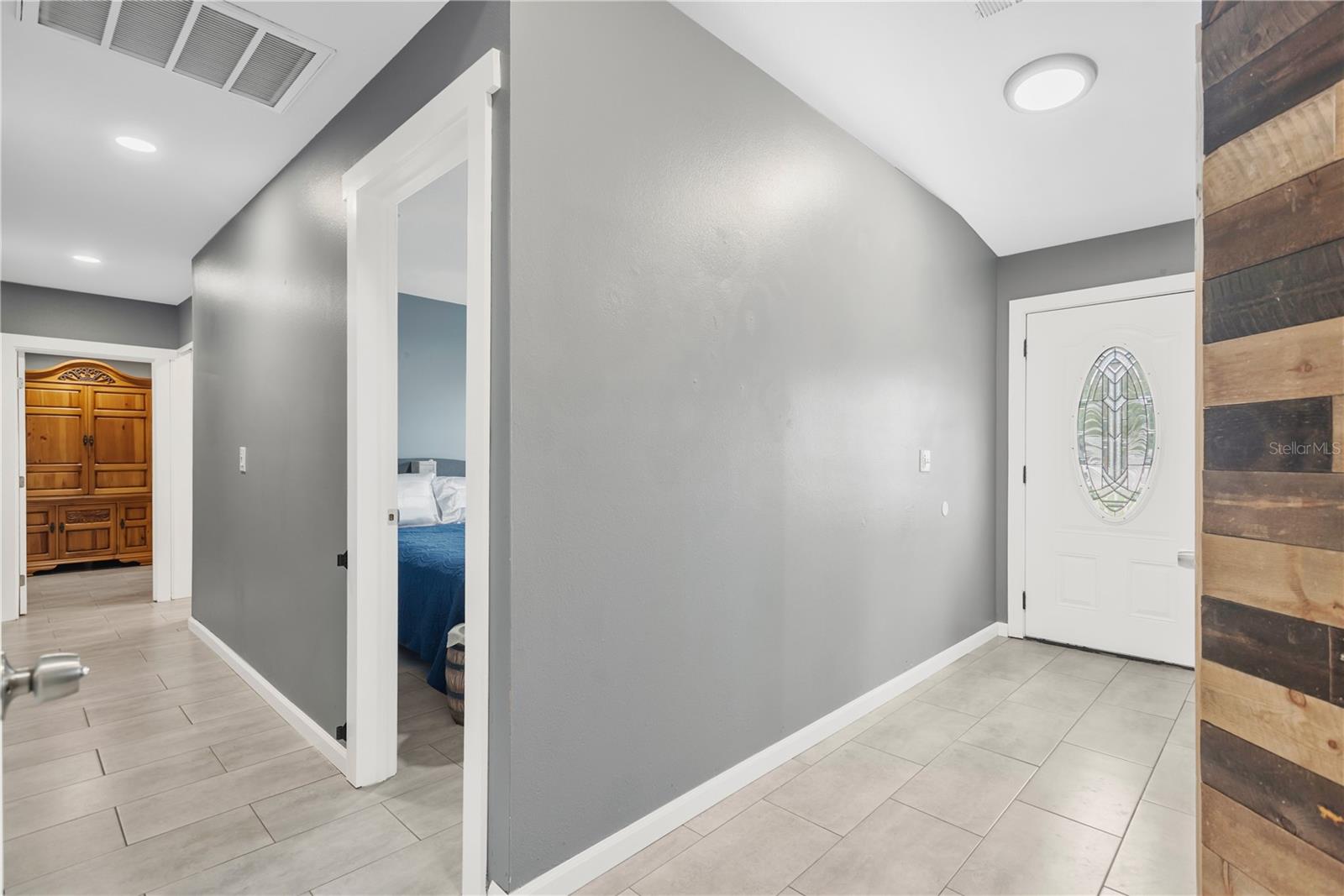 2054 SAFFOLD PARK DR — photo 12