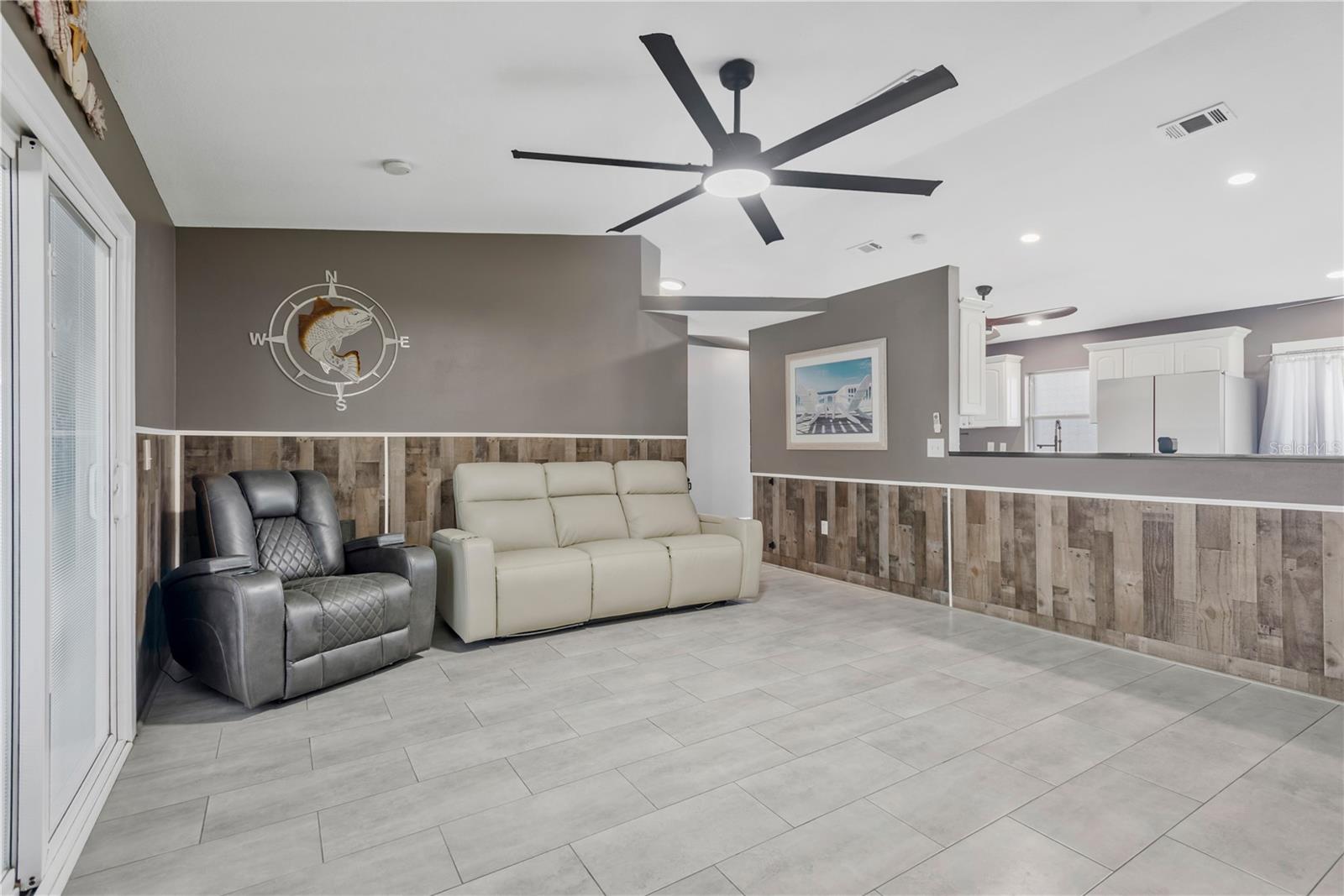 2054 SAFFOLD PARK DR — photo 6