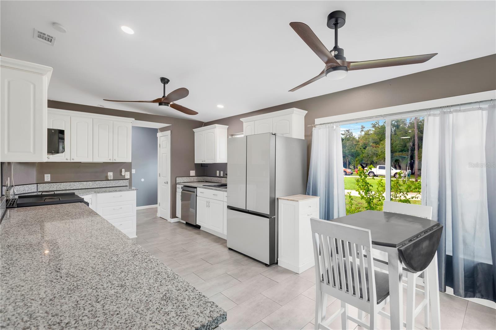 2054 SAFFOLD PARK DR — photo 10