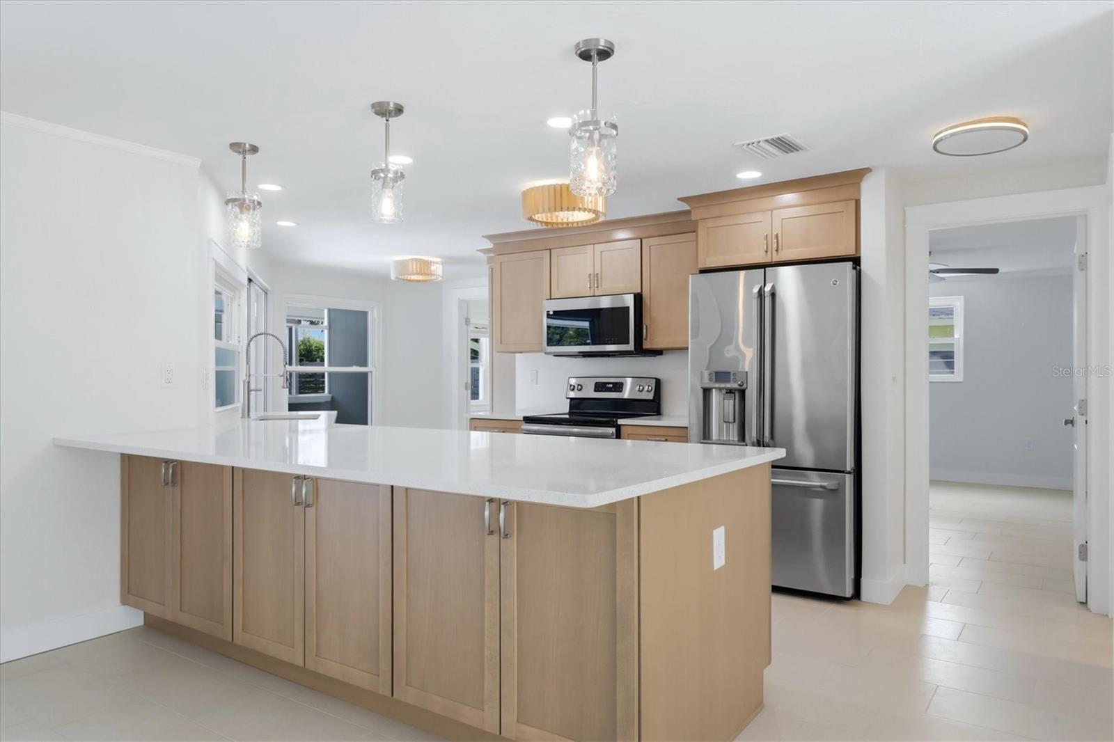 286 MOUNT VERNON DR — photo 10