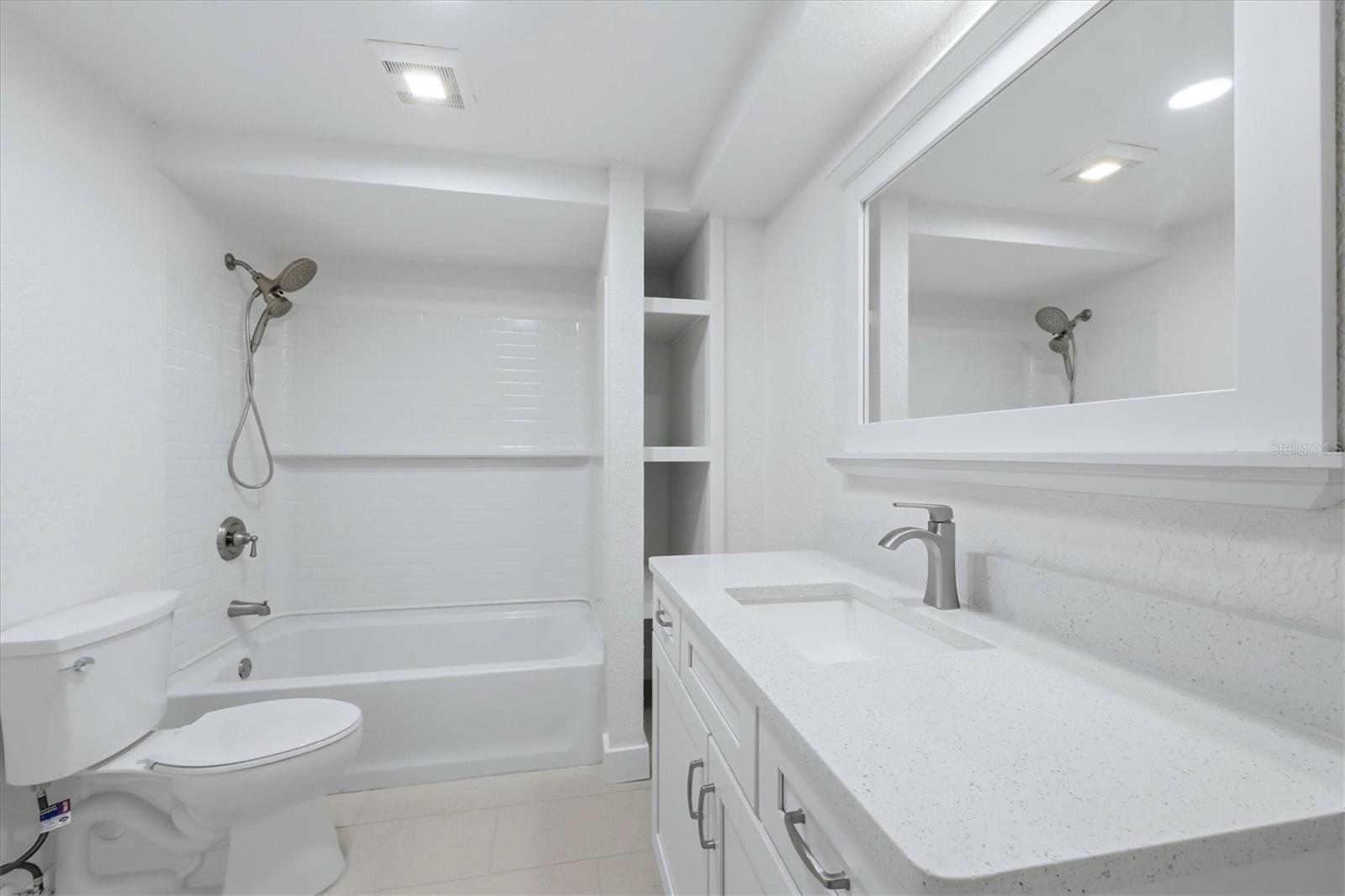 286 MOUNT VERNON DR — photo 18