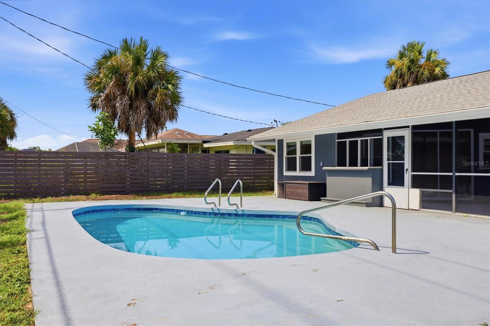 286 MOUNT VERNON DR — photo 30