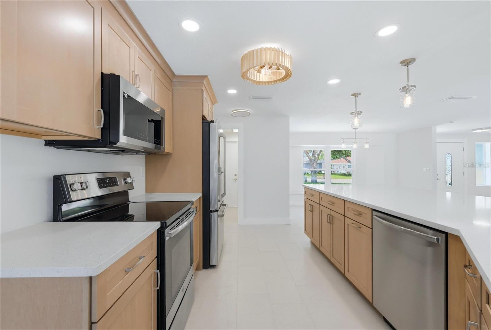 286 MOUNT VERNON DR — photo 12