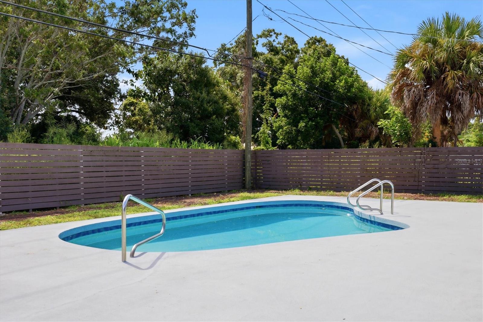 286 MOUNT VERNON DR — photo 31