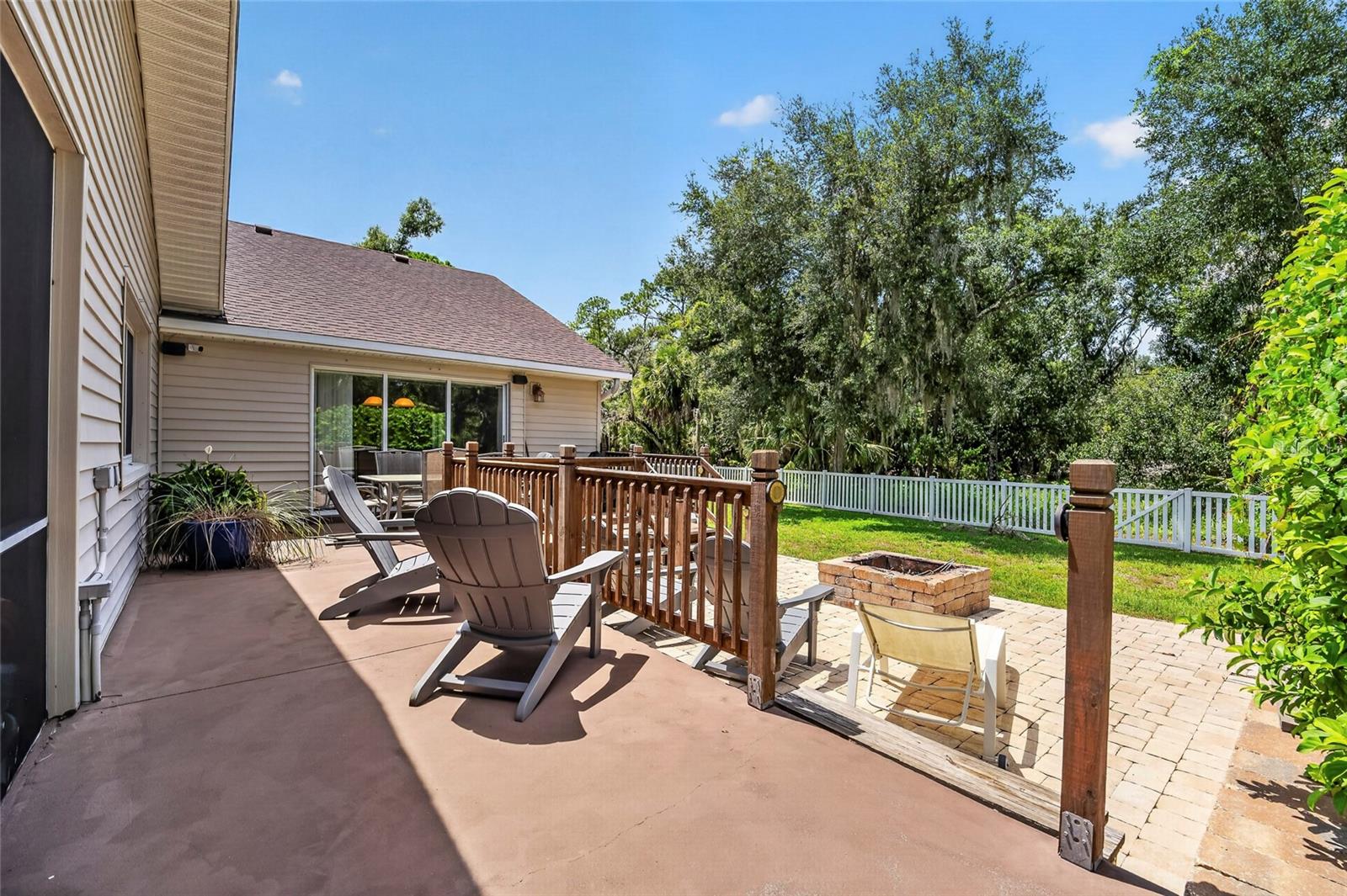 608 WOODVIEW WAY — photo 36