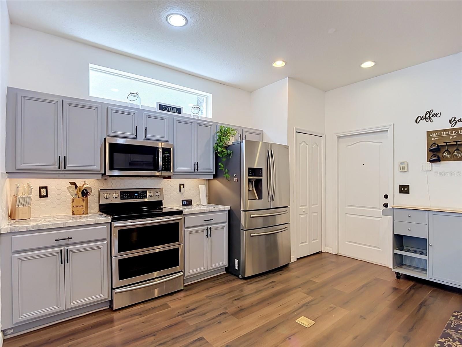 5014 BRIDGEWAY LN — photo 17