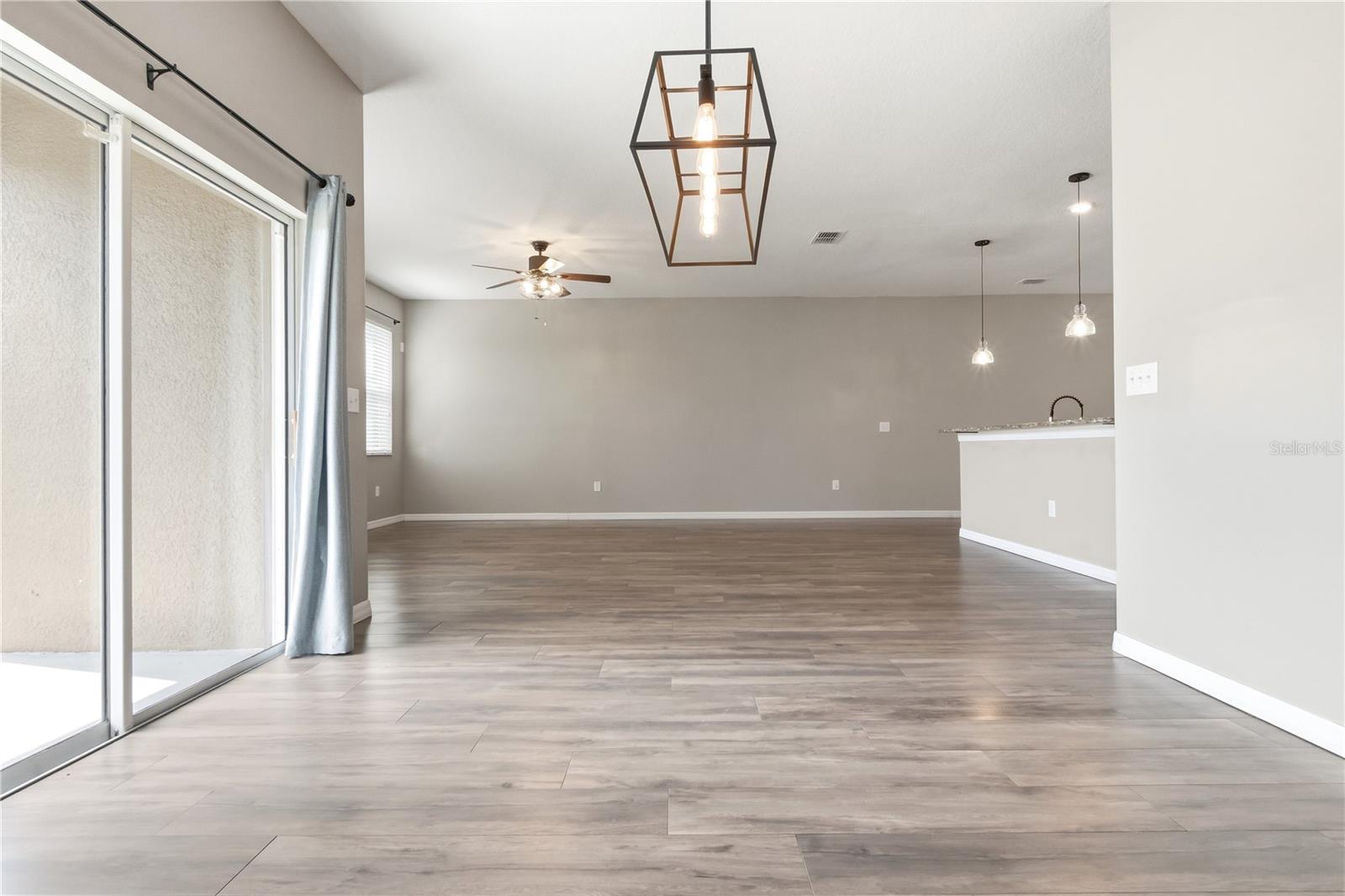13822 REINDEER CIR — photo 17