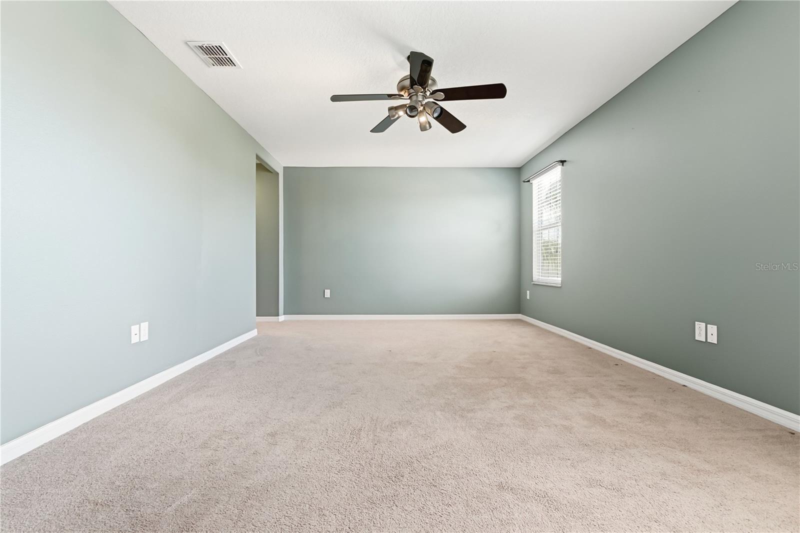 13822 REINDEER CIR — photo 29