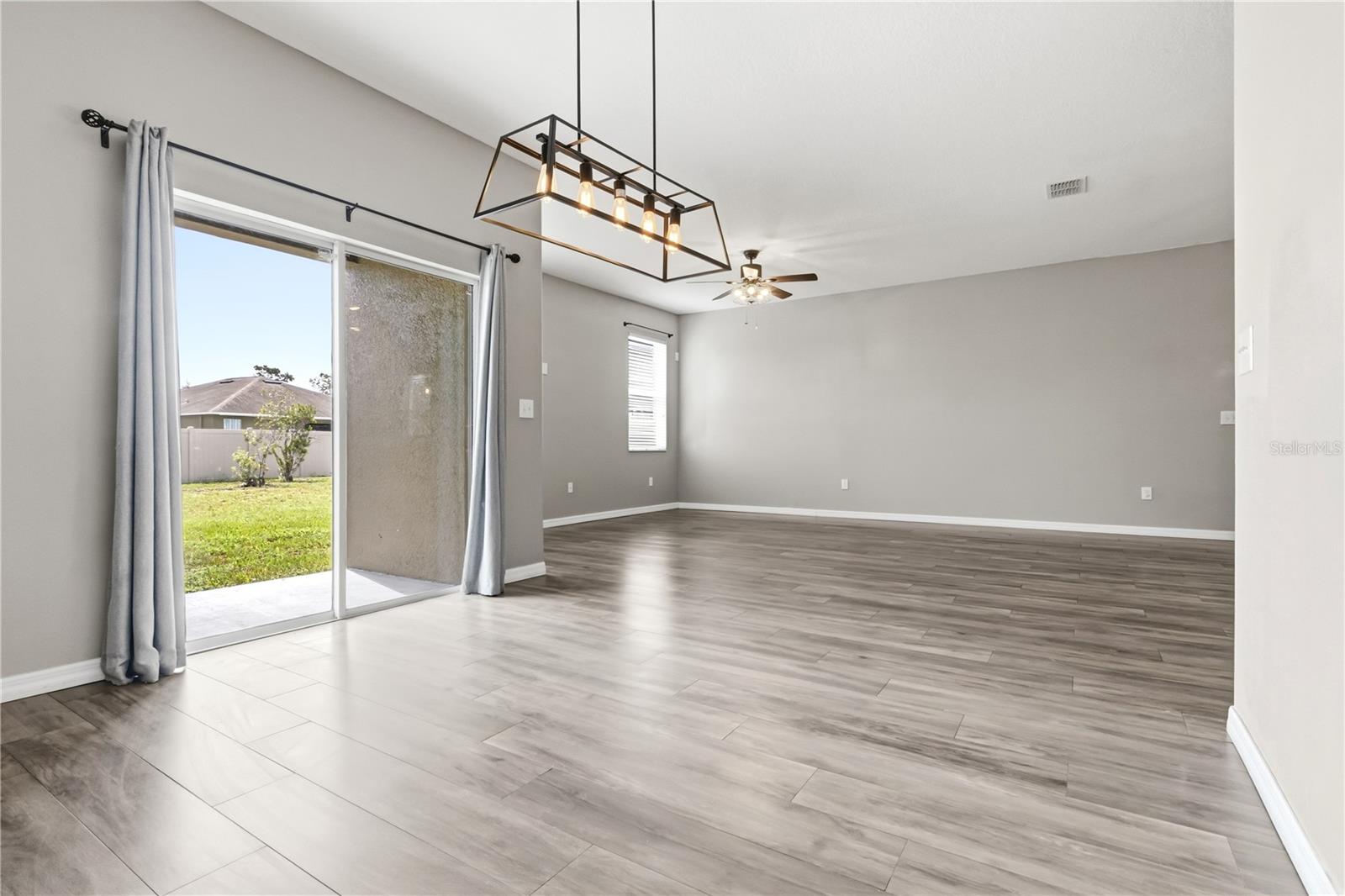 13822 REINDEER CIR — photo 16