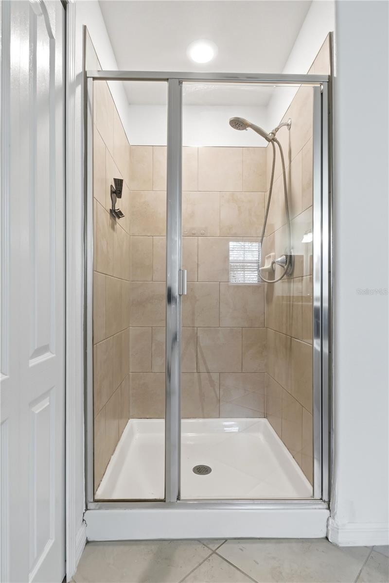 13822 REINDEER CIR — photo 38