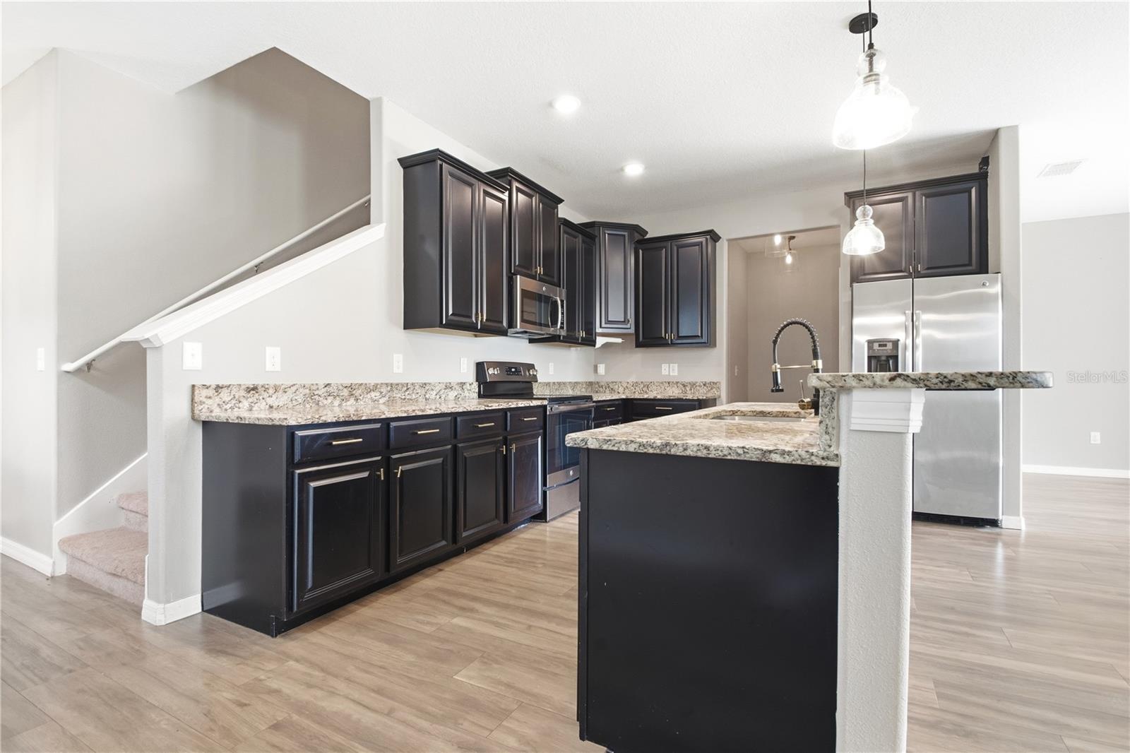 13822 REINDEER CIR — photo 10